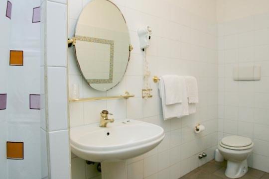 פראסקאטי Hotel Pinocchio מראה חיצוני תמונה